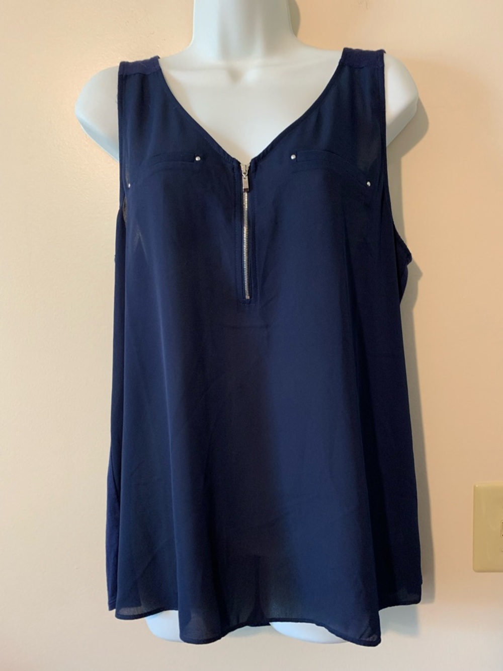 Sleeveless Navy V-Neck Blouse with Front Zip